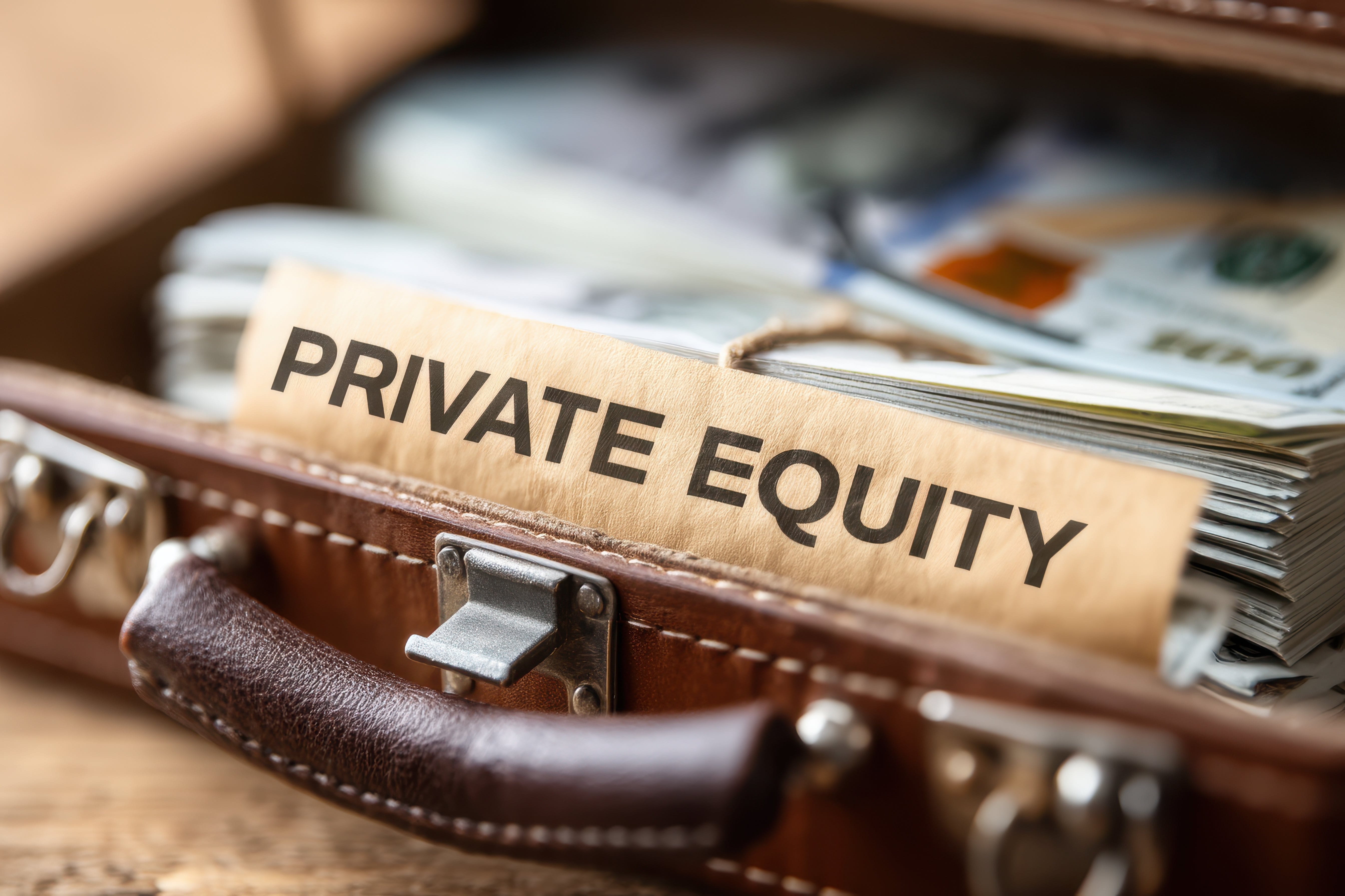 Ledertasche mit Dokumenten Ledertasche mit Dokumenten