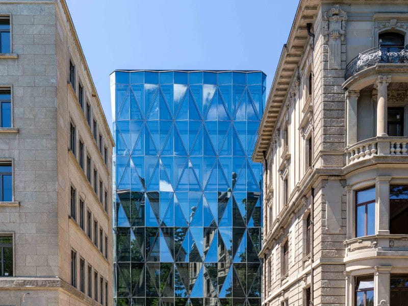 Siège principal de Zurich au Mythenquai à Zurich